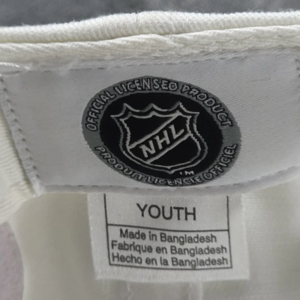 NHL San Jose Sharks youth trucker hat Strap Back New